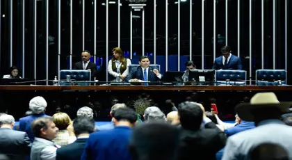 Senado Aprova: isenção do IR para quem recebe até dois salários mínimos 