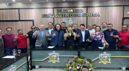 Veneziano recebe título de Cidadão em Piancó: “busco sempre fazer por Piancó e pela Paraíba com postura e entrega de resultados”