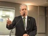Lei de Bosco Carneiro isenta motoboys e transportadores de turismo do IPVA na Paraíba